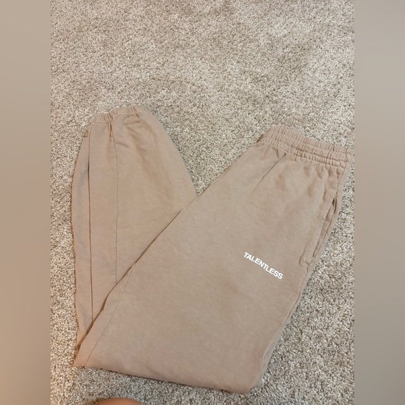 TALENTLESS Pants - Talentless sweatpants